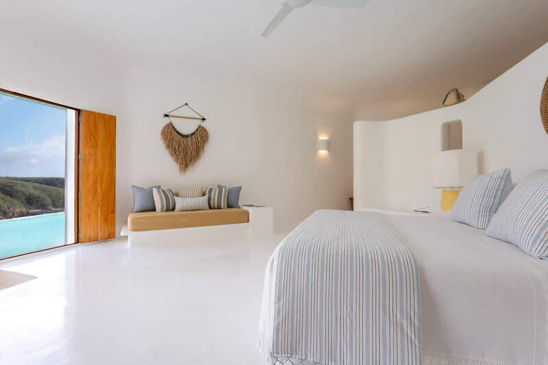 04-3-3-Sol-de-Oriente-Luxury-Villa-Careyes-Mexico-Bedroom-8152